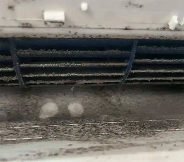 枣庄空调吹的风有股烧焦味是怎么回事